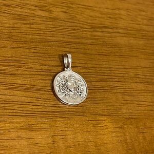 Mini Medusa Pendant sterling silver 925 (great condition)